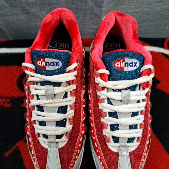Women 7.5 / 6Y Nike Air Max 95 Ugly Christmas Sweater Sneakers - CT1593-100 - Picture 14 of 14